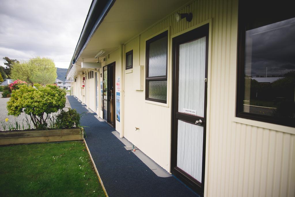 Alpenhorn Motel Те-Анау Экстерьер фото